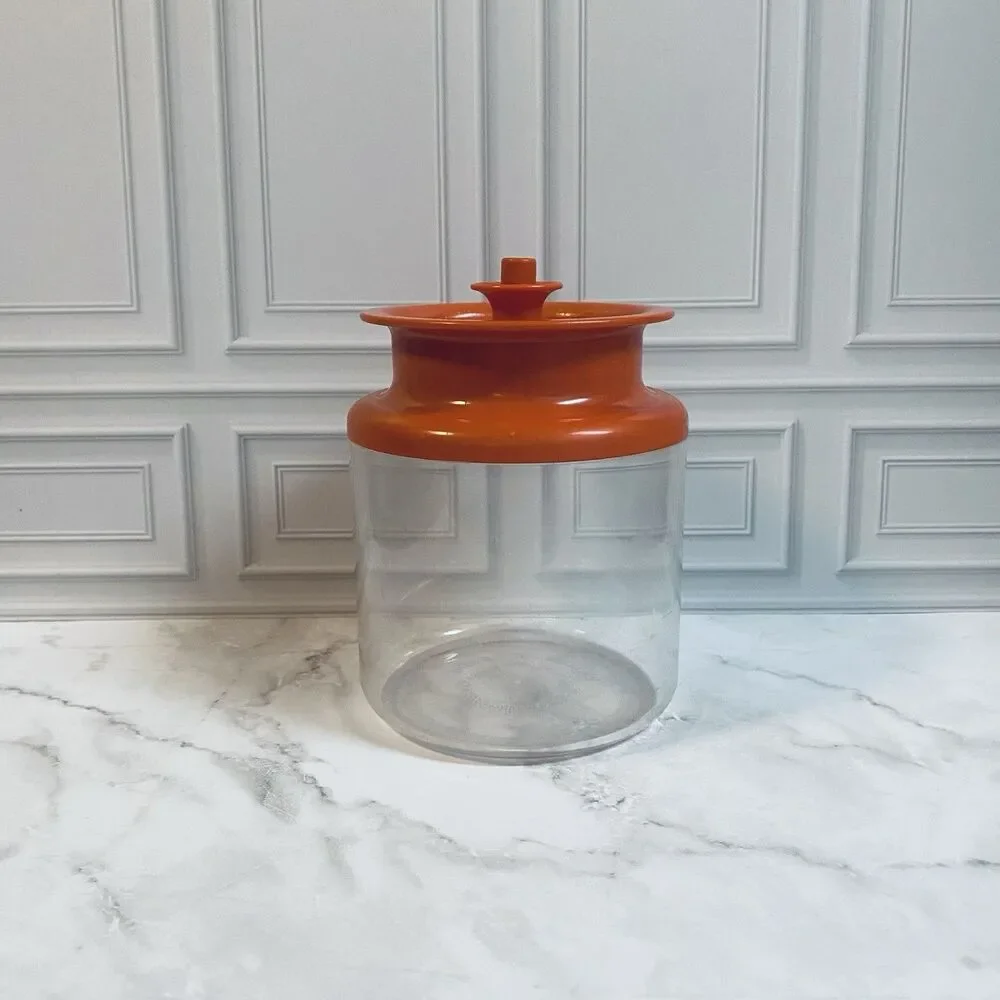 Tupperware age use